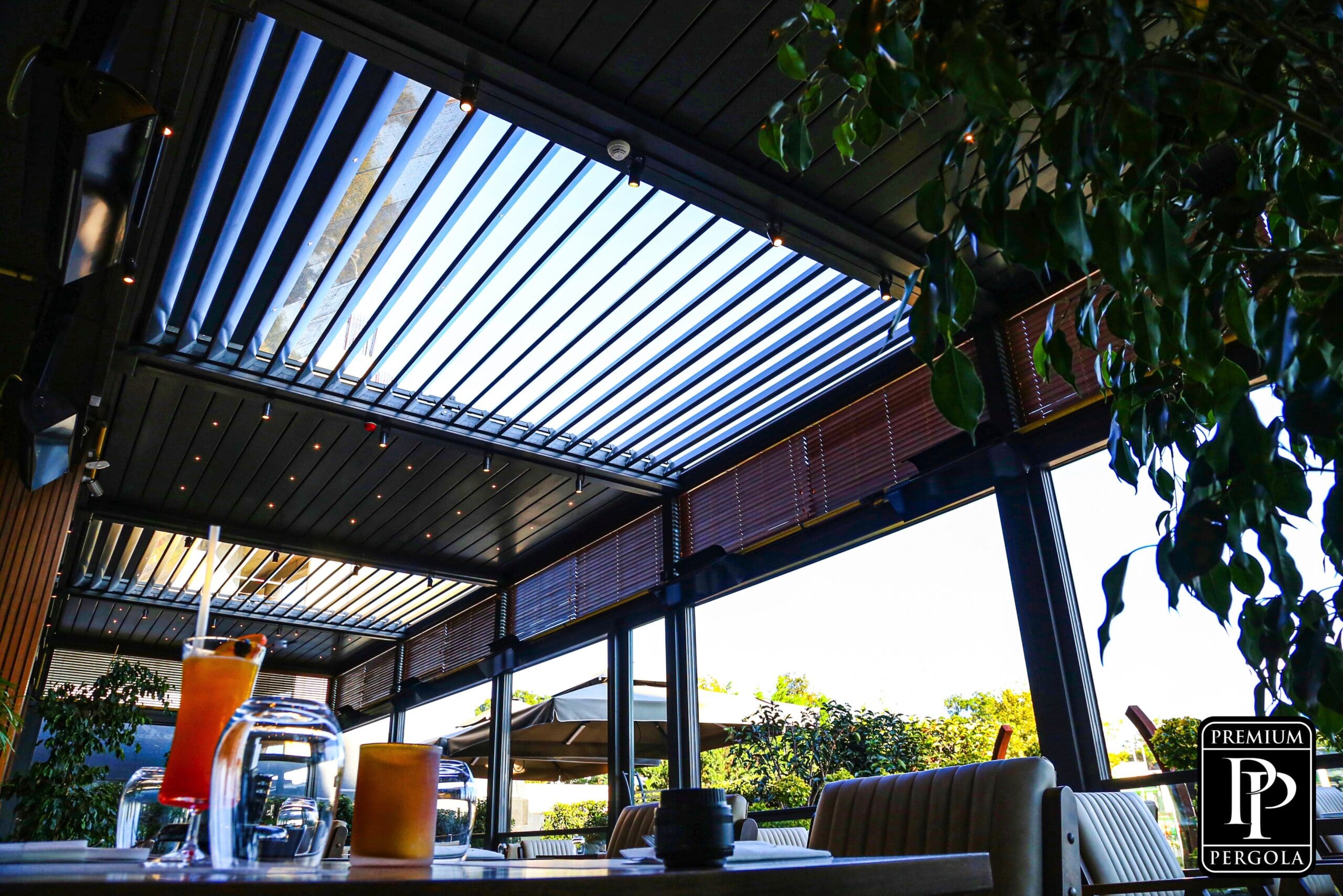SkyShade Pivoting Louvred Pergola Roof 04